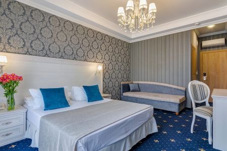 Отель "Лермонт"