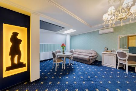 Отель "Лермонт"