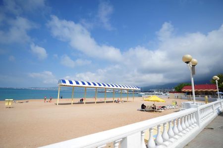 Отель "Лермонт"