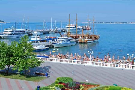 Отель "Лермонт"