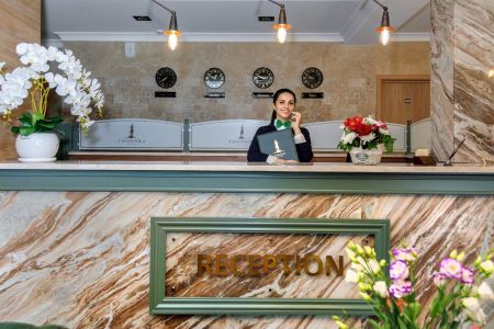 Отель "Лермонт"