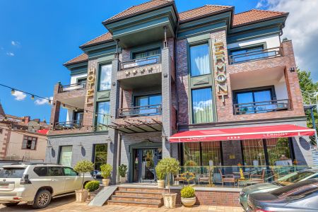 Отель "Лермонт"