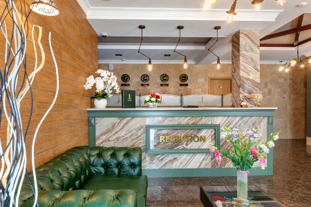 Отель "Лермонт"