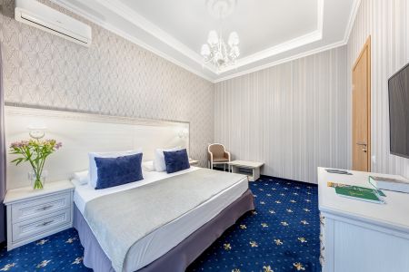 Фэмили студия с балконом 1 этаж