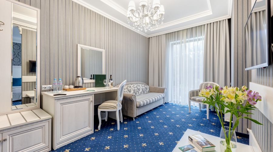 Джуниор сюит 2-местный с балконом