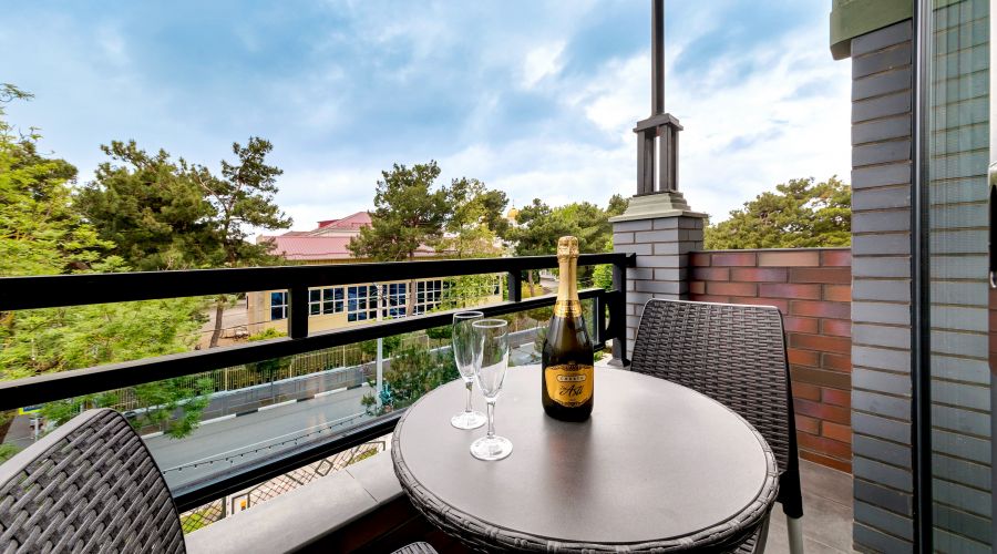 Джуниор сюит 2-местный с балконом