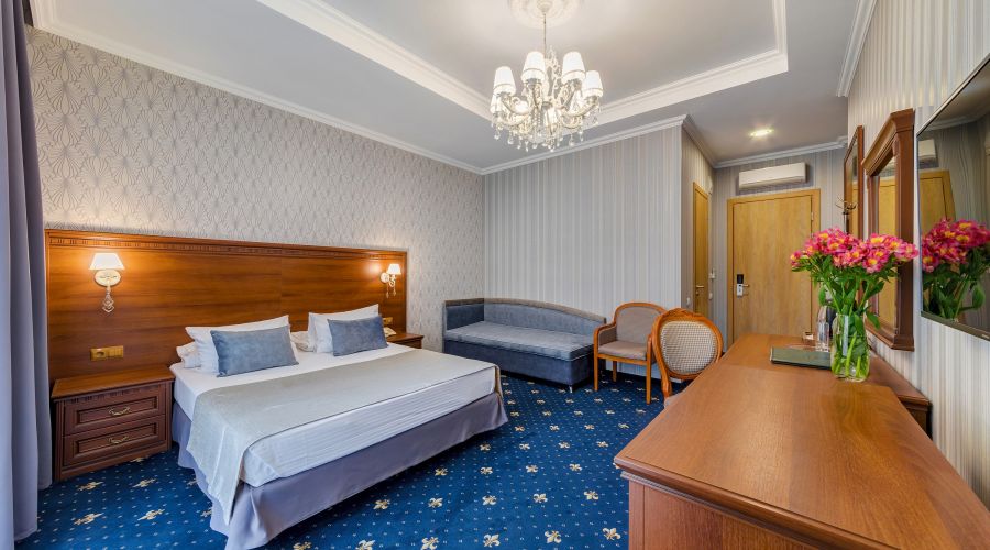 Стандарт Большой стандарт с балконом 1 этаж